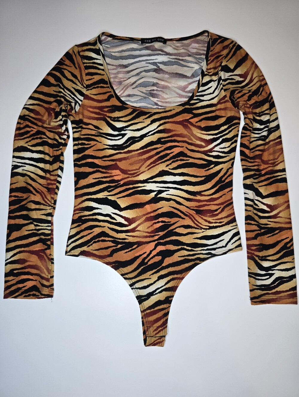 One by One Tiger Print Long Sleeve Bodysuit Animal Print Stretch Medium